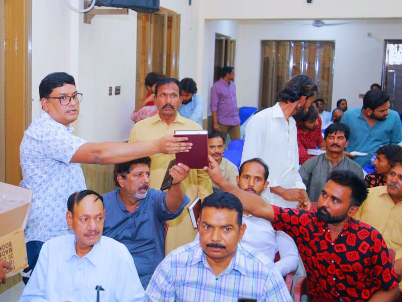 Bibles Distribution by Harvest Pakistan
